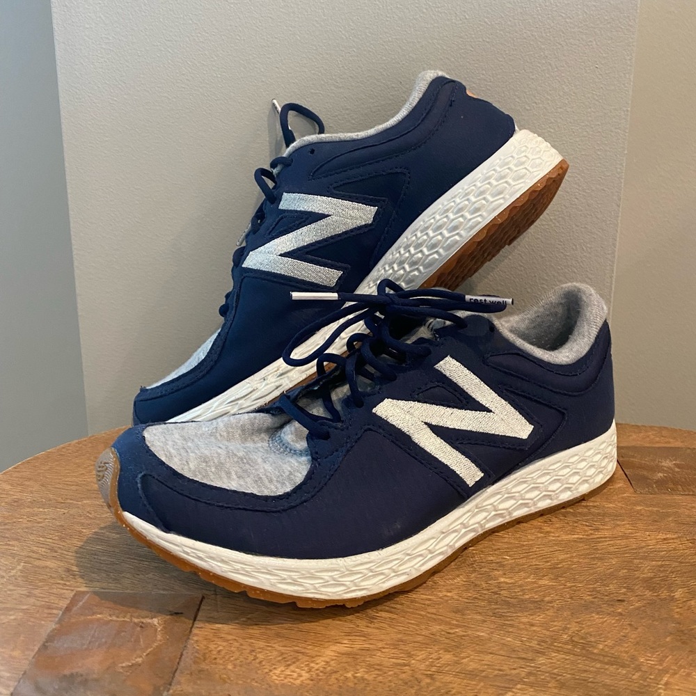 New Balance Navy and Gray WLZANTv2 Size 7